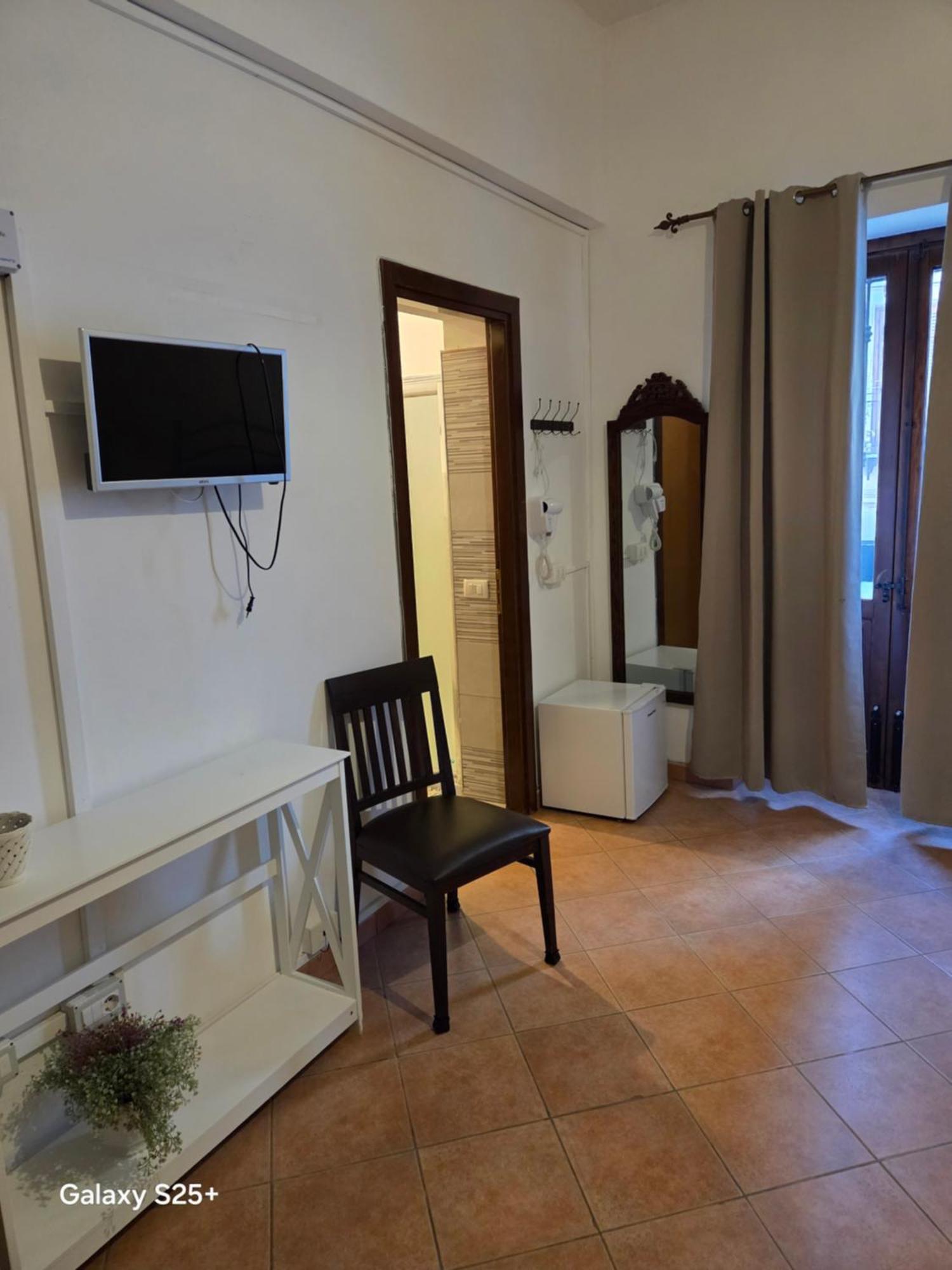 Nostra Casa Rooms ปาแลร์โม ภายนอก รูปภาพ