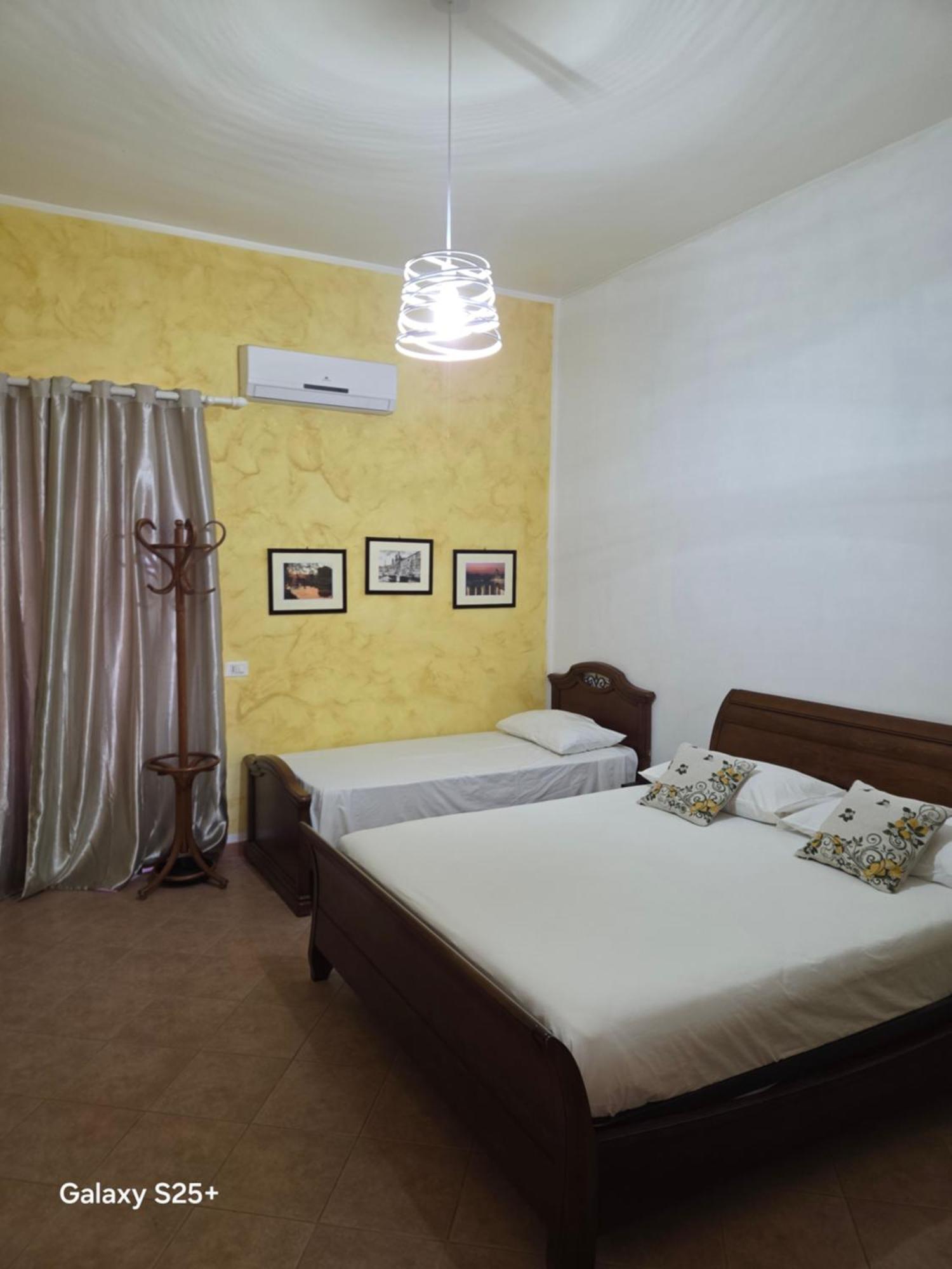 Nostra Casa Rooms ปาแลร์โม ภายนอก รูปภาพ
