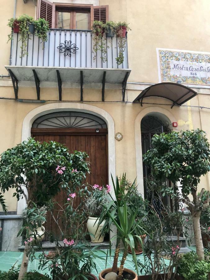 Nostra Casa Rooms ปาแลร์โม ภายนอก รูปภาพ